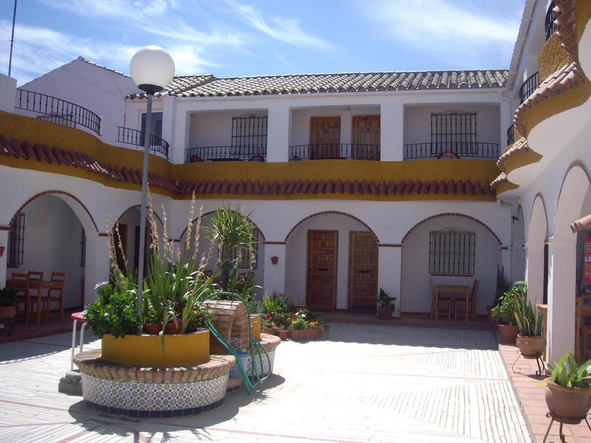 Hostal Mini Golf Los Canos De Meca Dış mekan fotoğraf