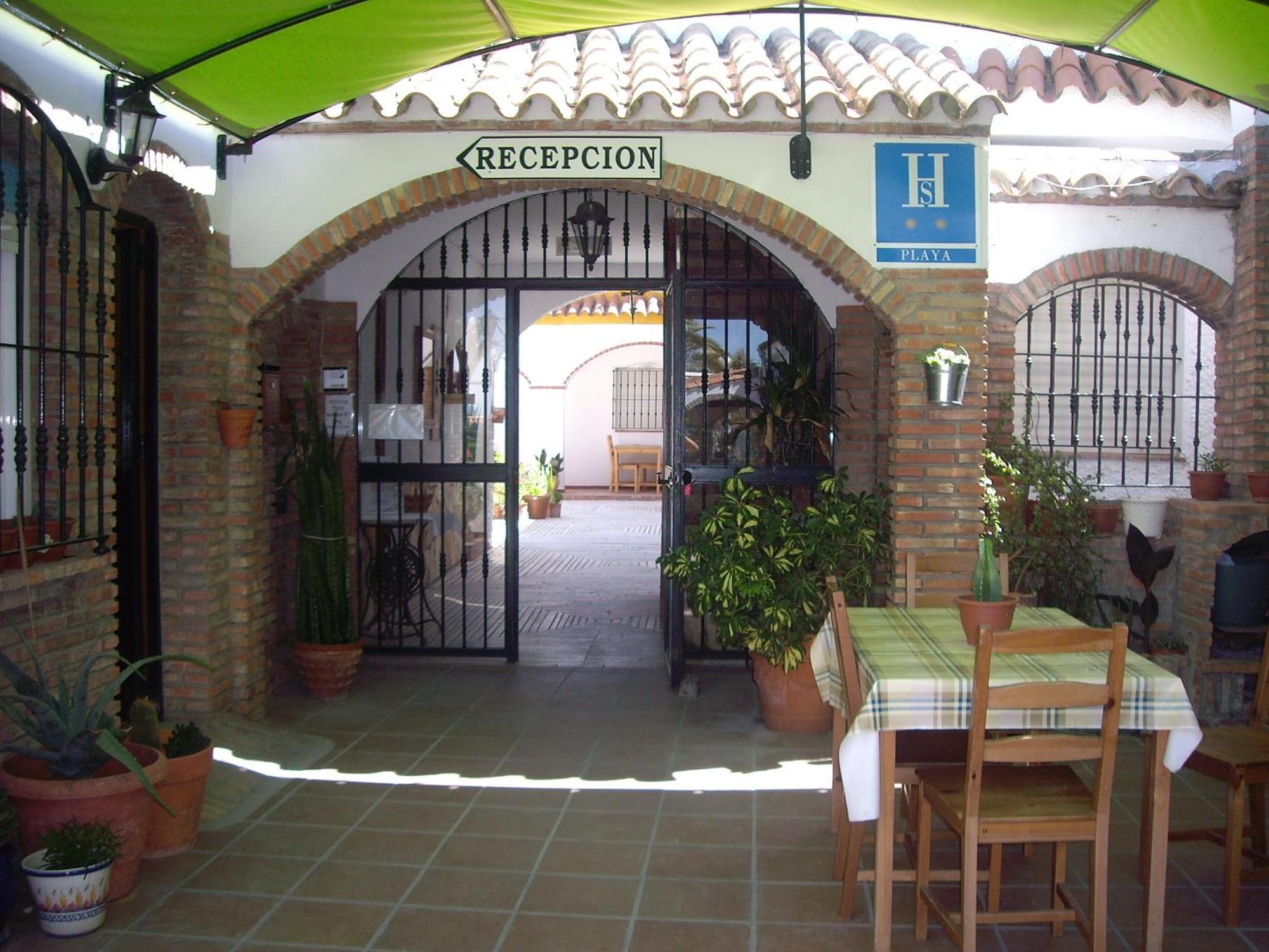 Hostal Mini Golf Los Canos De Meca Dış mekan fotoğraf