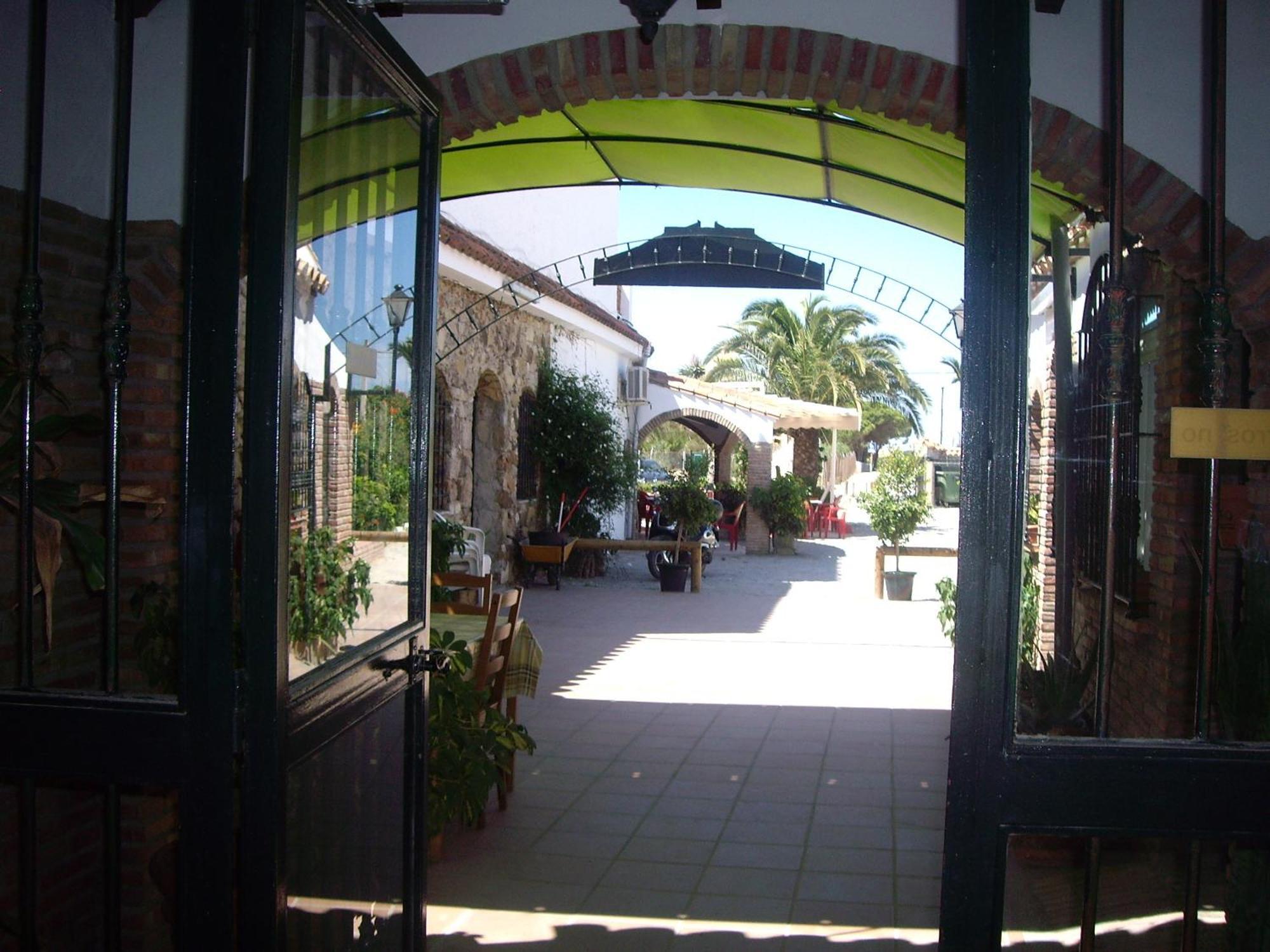 Hostal Mini Golf Los Canos De Meca Dış mekan fotoğraf