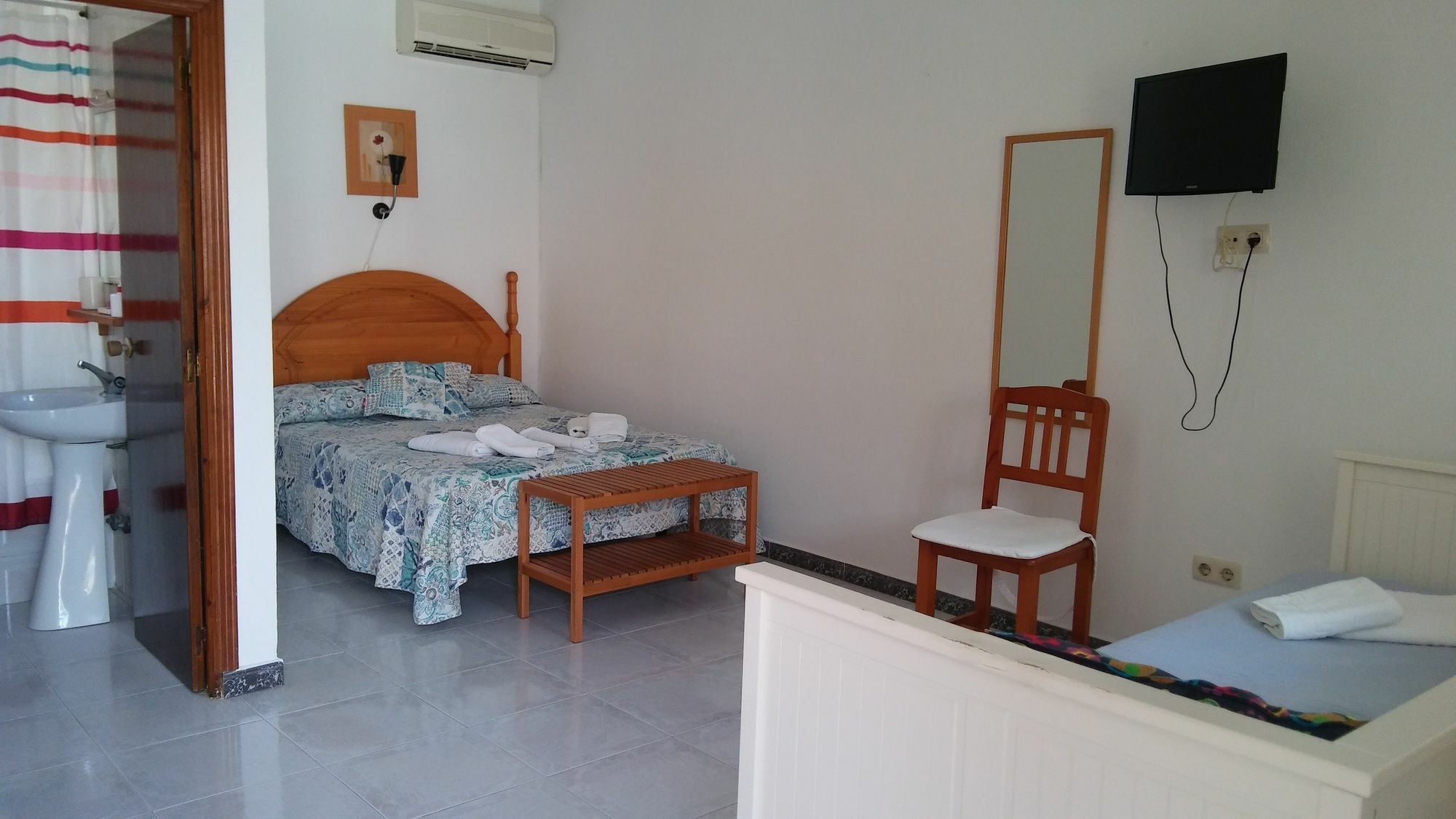Hostal Mini Golf Los Canos De Meca Dış mekan fotoğraf