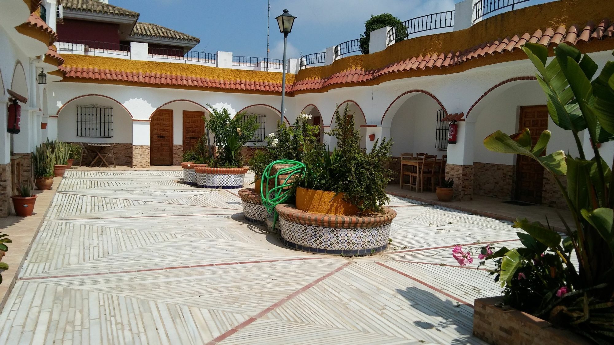 Hostal Mini Golf Los Canos De Meca Dış mekan fotoğraf