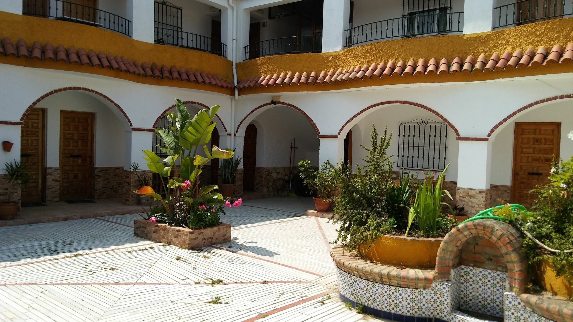 Hostal Mini Golf Los Canos De Meca Dış mekan fotoğraf